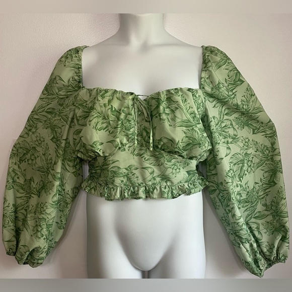 Eloquii Apple Green Puff Sleeve Smocked Back Cropped Blouse NWOT Size 20 SKU0060 - Picture 2 of 11